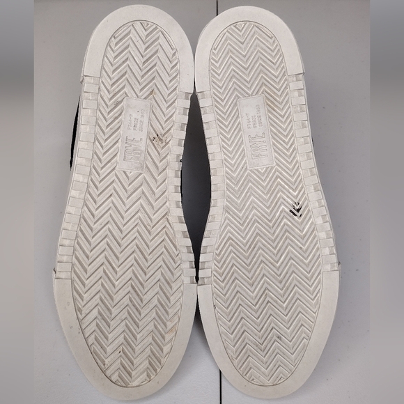 Frye Gia Lug Women's Leather Zip Ankle Booties Sz 8.5 - Picture 8 of 16